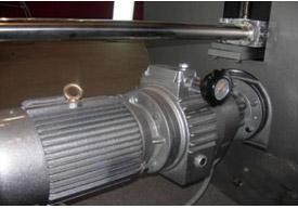 Вариатор с двигателем для прямолинейного станка