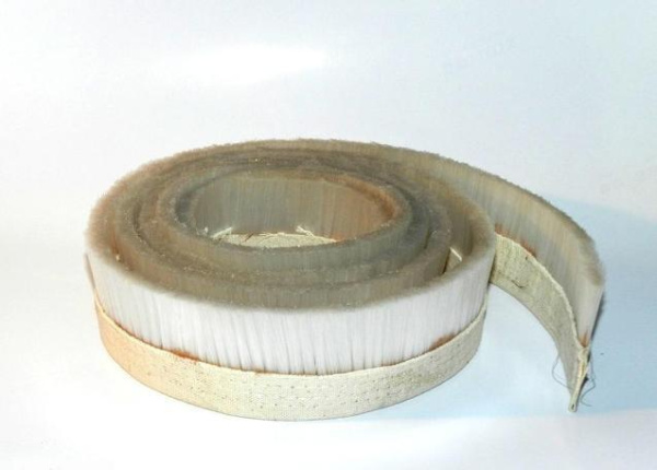 Щетка водозащитная 10 м.